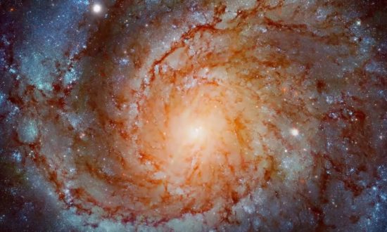 Bức ảnh từ vũ trụ khiến giới thiên văn chấn động: Giới hạn thời không đã tìm thấy?