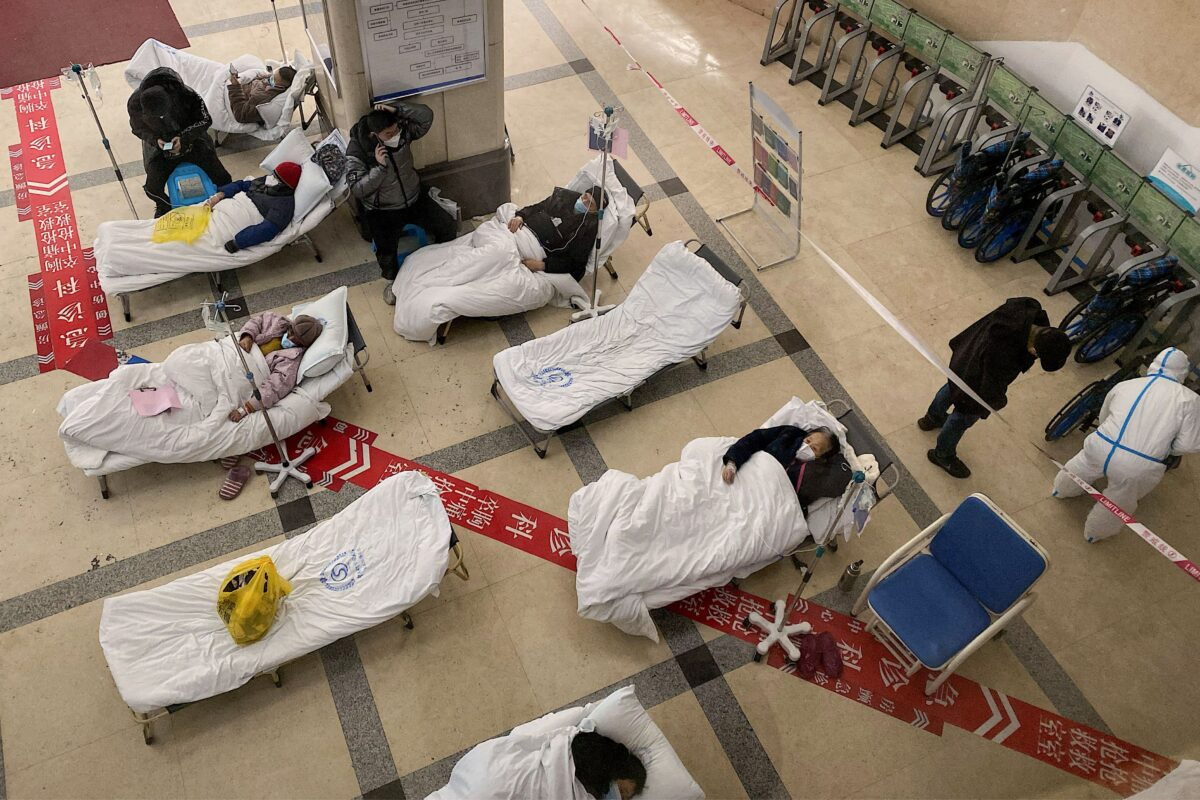 Báo cáo: Trung Quốc ước tính 248 triệu người bị nhiễm COVID trong 20 ngày
