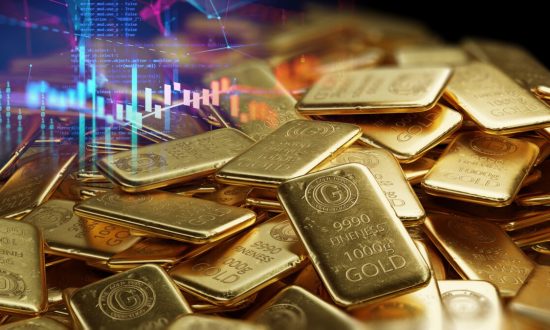 Tại sao Trung Quốc và các nước khác đang bán USD và mua vàng?