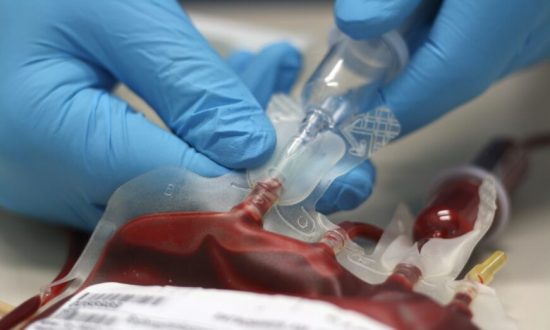 Nhu cầu sử dụng loại máu chưa tiêm vaccine tăng cao