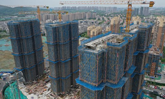 Khủng hoảng nợ của các doanh nghiệp bất động sản Trung Quốc vẫn đang tiếp diễn