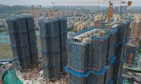 Trung Quốc: Doanh số bán bất động sản tiếp tục lao dốc