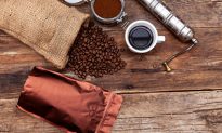 Những lỗ nhỏ trên bao bì hạt cà phê có tác dụng gì, không sợ hạt cà phê nhanh hỏng sao?