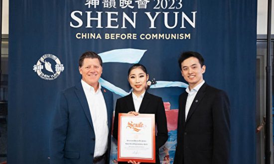 Shen Yun thể hiện truyền thống và Thần tính: Cảm động khán giả San Diego