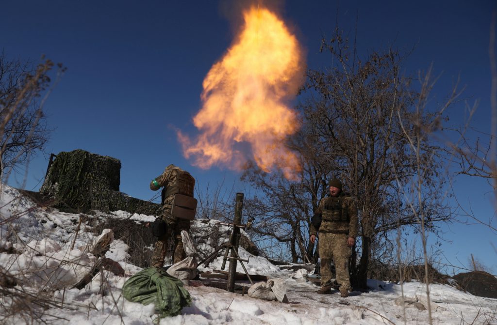 Nga gần như hoàn tất việc bao vây Bakhmut của Ukraine sau 7 tháng giao tranh đẫm máu