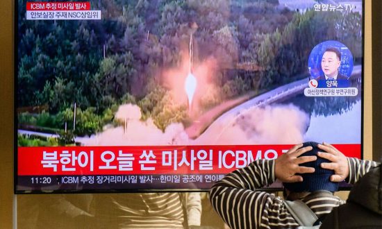 Ông Kim Jong Un tuyên bố sẵn sàng tấn công hạt nhân Mỹ, Hàn Quốc