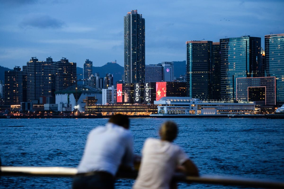 Chỉ số cổ phiếu Trung Quốc tại Mỹ sụt giảm, doanh nghiệp rút lui về Hong Kong