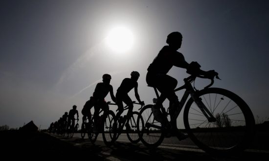 Liên đoàn Đua xe đạp Anh cấm người chuyển giới từ nam sang nữ tham gia cuộc đua dành cho nữ
