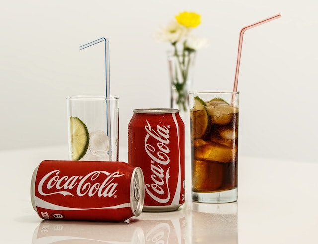 Soda cũng được tính là một chất lỏng, nhưng vì nó không lành mạnh nên bạn cố gắng tránh xa nó càng nhiều càng tốt.
