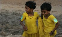 Ngôi làng kỳ lạ ở Ấn Độ có hơn 200 người trông giống hệt nhau, các chuyên gia giải thích bằng 5 từ