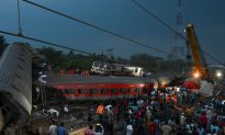 Số nạn nhân tử vong trong tai nạn tàu ở Ấn Độ đã lên tới 288, công tác cứu hộ đang tiếp tục