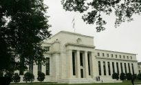 Fed đang hủy hoại nước Mỹ bằng kinh tế học Keynes