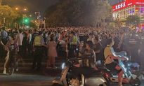 Hàng nghìn phụ huynh Trung Quốc biểu tình phản đối việc buộc phải chuyển con đến trường mới