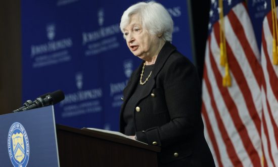 Janet Yellen: Thế giới tăng tốc phi đô-la hóa, Mỹ chưa có kịch bản đối phó Trung Quốc bán tháo trái phiếu chính phủ
