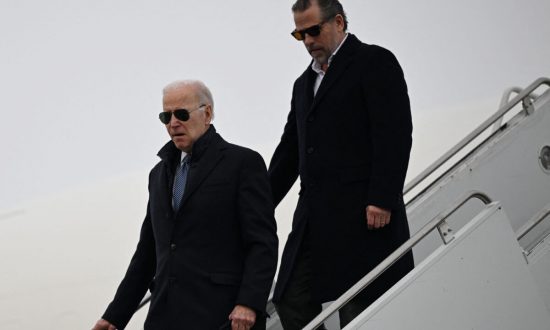 Nhà Trắng nói Tổng thống Joe Biden sẽ không ân xá cho con trai