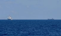 Hải cảnh Trung Quốc quấy rối, xịt vòi rồng vào tàu Philippines