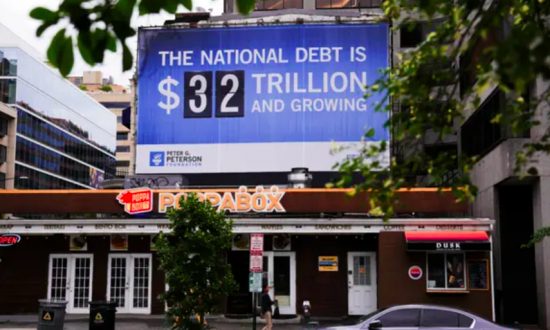Hồi chuông báo động về khủng hoảng nợ công tại Mỹ liên tục bị phớt lờ