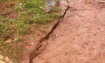 Hiện tượng địa chất lạ: Mặt đất ở Đắk Nông nứt gãy dài sau 1 đêm