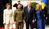 Tổng thống Mỹ chào mừng ông Zelenskyy tới Nhà Trắng trong bối cảnh Quốc hội chia rẽ về viện trợ cho Ukraine