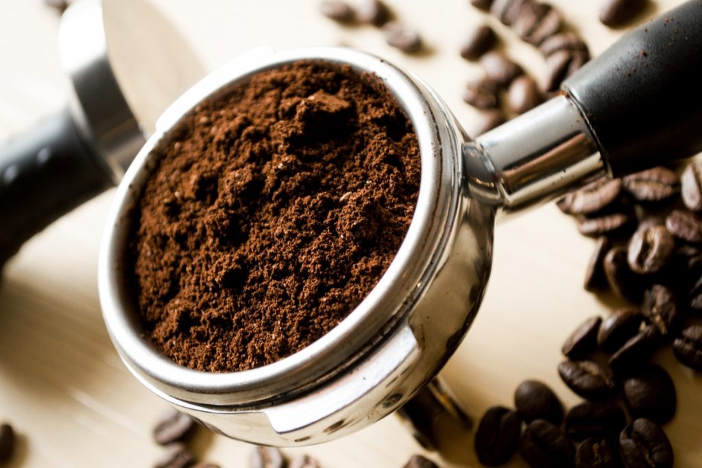 Bã cà phê có thể giúp sản xuất bê tông cứng hơn 30%