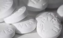 Lạm dụng Aspirin làm tăng 20% nguy cơ thiếu máu ở người lớn tuổi