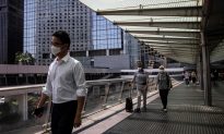 ‘Rút ruột’ Hong Kong: Bắc Kinh giữ thành phố, ‘đuổi' người dân địa phương