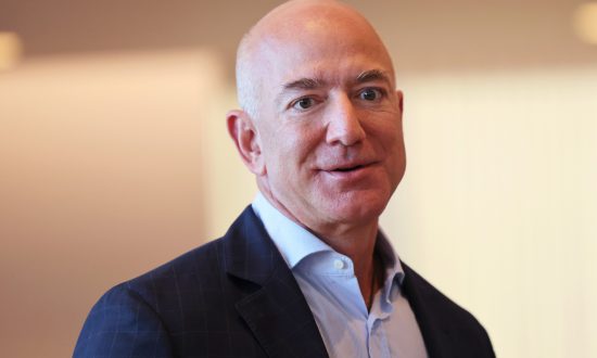 10 bài học thành công từ Jeff Bezos - tỷ phú giàu thứ 2 thế giới năm 2023