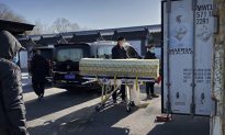 Thợ trang điểm tử thi Trung Quốc: 'Tôi nghĩ sẽ không ít hơn 300 triệu người' chết trong đợt dịch bệnh Covid-19