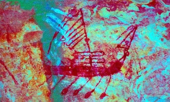 Giải mã bí ẩn hai bức họa cổ trong động đá tại Úc
