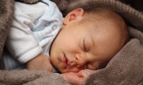 Những gì được nghe trước khi chào đời có thể định hình bộ não của trẻ sơ sinh