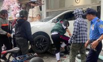 Vụ nữ tài xế lùi xe vào cửa hàng trang sức ở Hải Phòng: bảo vệ đã tử vong