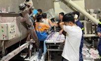 Đồng Nai: Cứu nam công nhân bị kẹt chân vào máy trộn bột xi măng