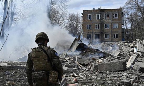 Bị quân Nga bao vây dày đặc, quân Ukraine kiên trì giữ vững Avdiivka