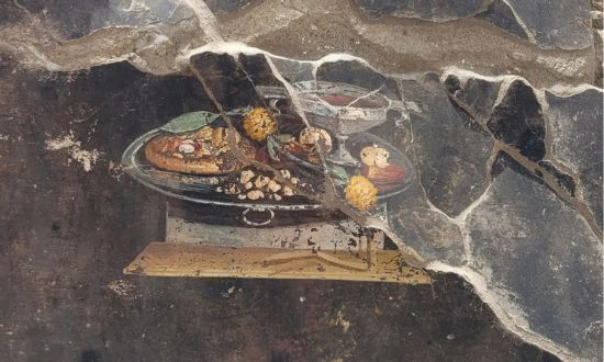 Bức tranh 'Pizza' được tìm thấy trong tàn tích La Mã cổ đại ở Pompeii
