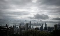 Sự đàn áp nặng tay của Bắc Kinh hủy hoại viên ngọc quý Hong Kong