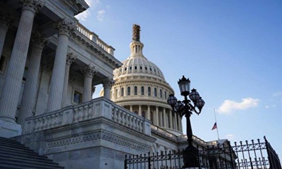 Thượng viện Mỹ công bố dự luật viện trợ Israel và Ukraine nhưng không được thông qua