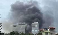 Hà Nội: Cháy lớn tại cửa hàng cơ khí, phế liệu