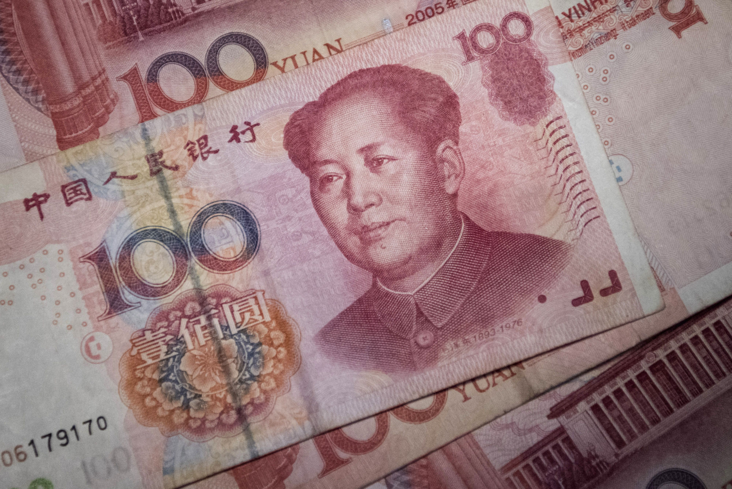 Tình cảnh tồi tệ của giới nhà giàu Trung Quốc và cách họ chuyển tiền ra nước ngoài