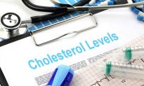 Cholesterol cao làm tăng nguy cơ mắc bệnh tim và đột quỵ, làm sao để ngăn ngừa?
