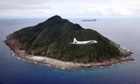 Lực lượng bảo vệ bờ biển Trung Quốc đối đầu với chính trị gia Nhật Bản tại Biển Hoa Đông