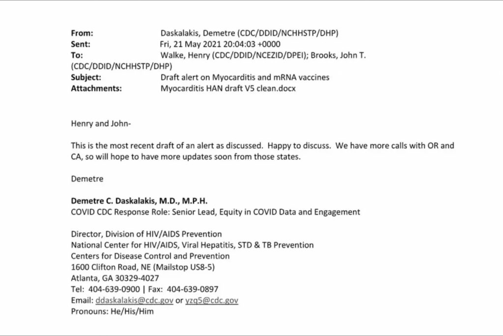 Email này cho thấy CDC đã soạn thảo một cảnh báo về vaccine COVID-19 nhưng chưa bao giờ gửi nó. (CDC qua The Epoch Times)