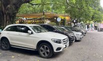 Thị trường ô tô Việt Nam sôi động cuối năm, doanh số 'đu đỉnh'