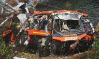 Đà Nẵng: Nguyên nhân vụ xe khách chở 22 người gặp tai nạn nghiêm trọng