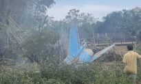 Máy bay quân sự bất ngờ rơi ở Quảng Nam, một ngôi nhà bị đổ sập