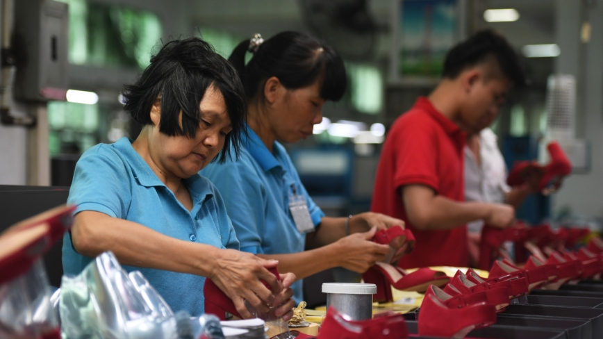 Không còn cảnh các nhà máy Trung Quốc 'giành giật lao động' trong đợt tuyển dụng mùa xuân