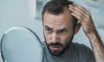 Những thói quen hàng ngày gây ra tình trạng tóc gãy rụng