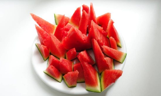 Dư thừa độ ẩm trong cơ thể: Cảnh báo 4 loại trái cây khiến bạn càng thêm mệt mỏi, uể oải