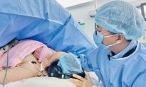Em bé thứ 2 của Việt Nam được thông tim bào thai thành công