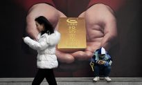Thị trường bất động sản và chứng khoán suy thoái, người dân Trung Quốc đổ xô đi mua vàng