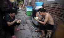 Trung Quốc tăng cường giám sát người nghèo